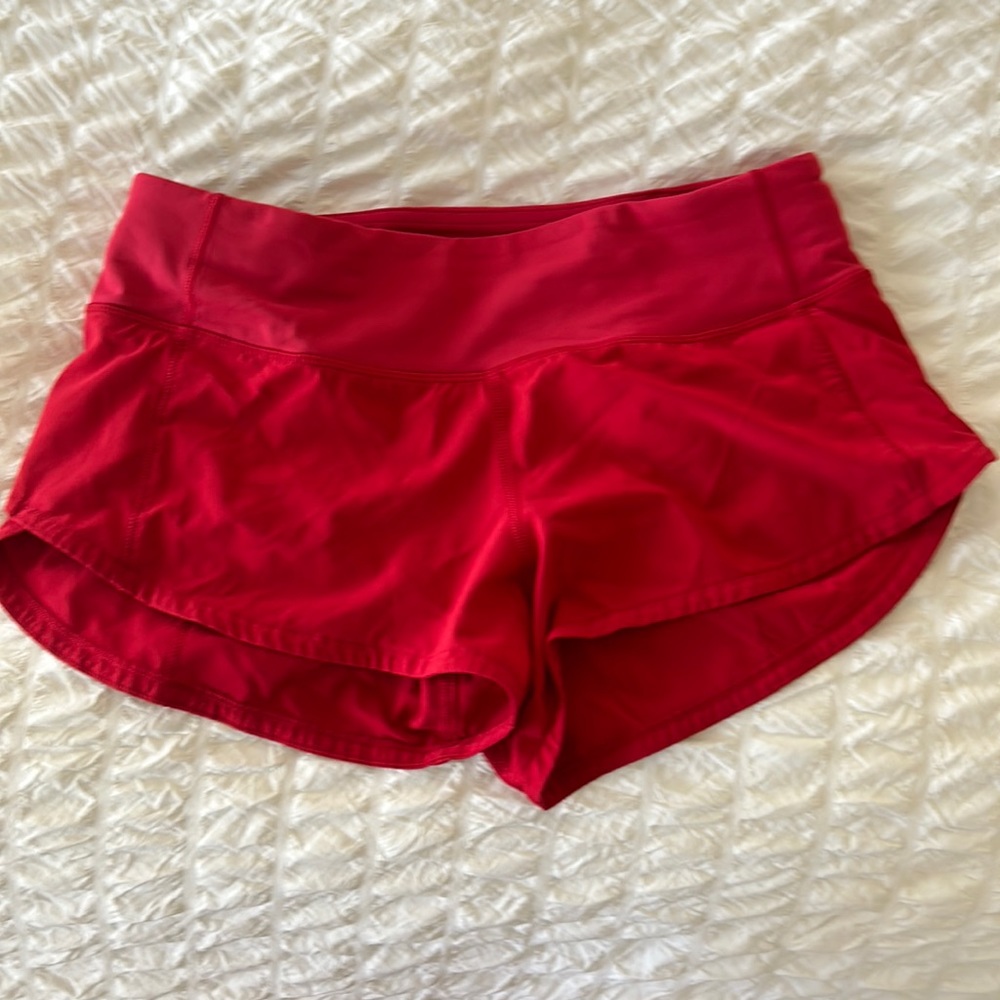 Lululemon Hotty Hot 2” Shorts